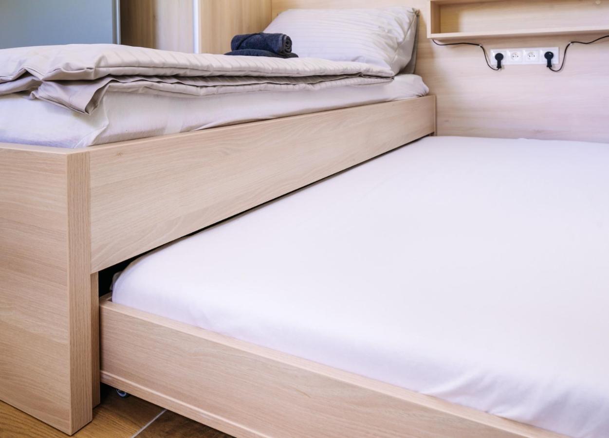 Apartment Hugo Blatna ฮอร์นีบลาทนา ภายนอก รูปภาพ