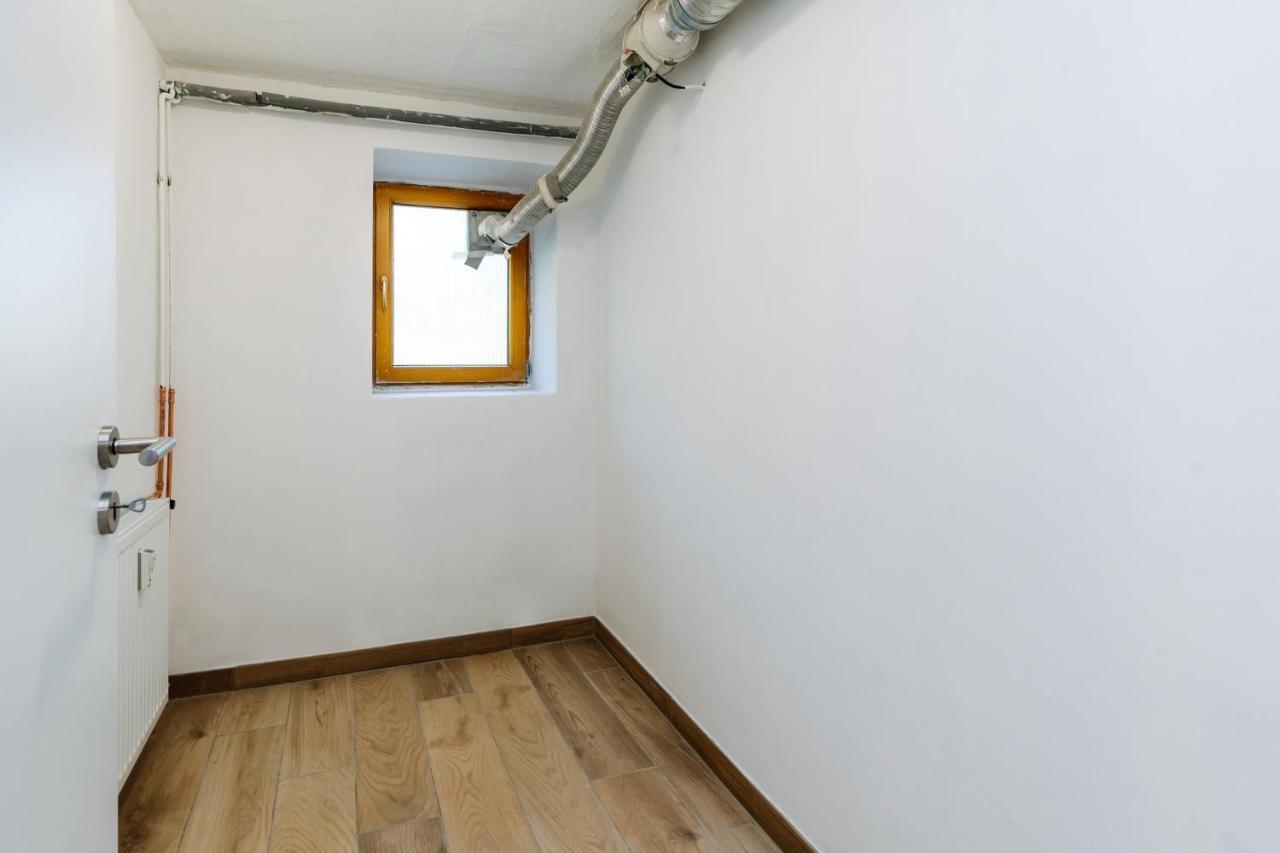 Apartment Hugo Blatna ฮอร์นีบลาทนา ภายนอก รูปภาพ